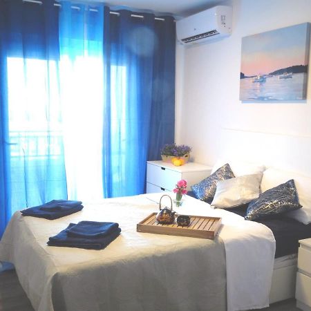 Studio With Terrace And Pool טורבייחה מראה חיצוני תמונה